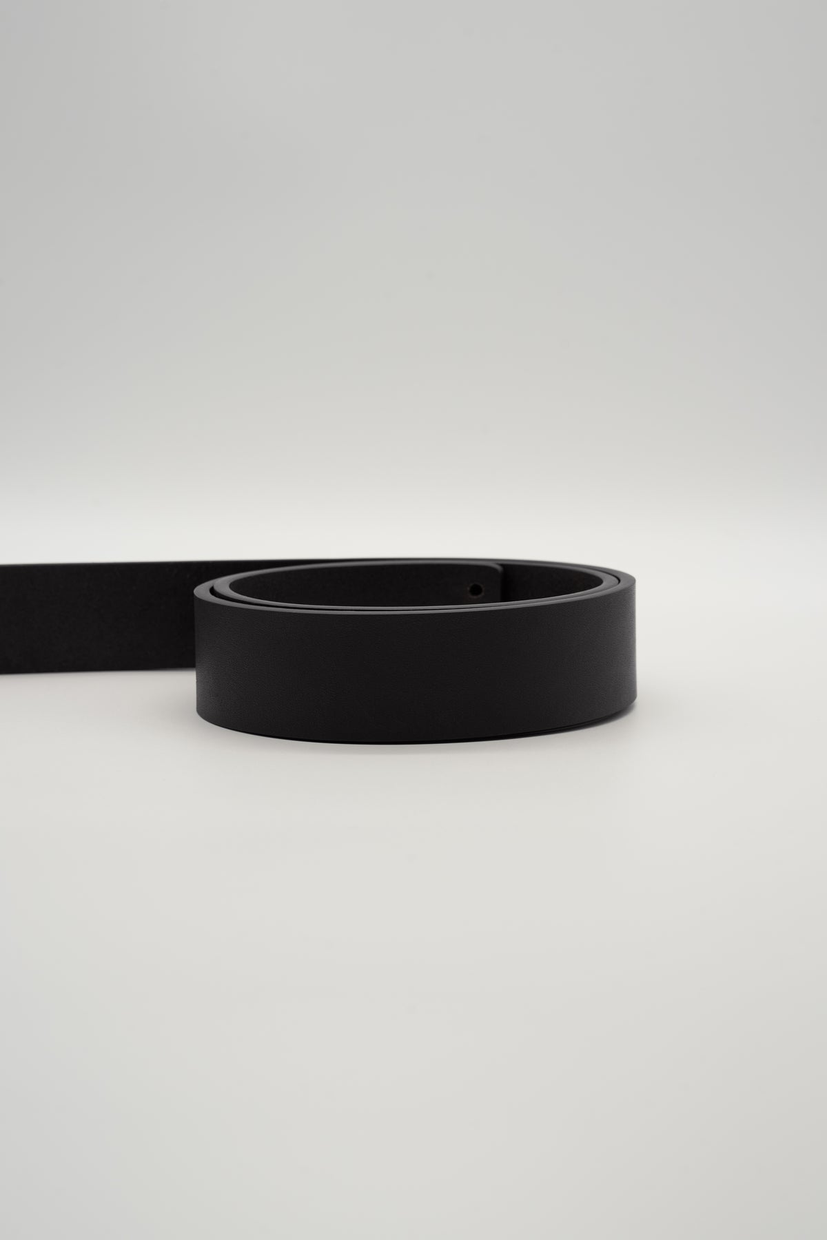 LANIÈRE DE CUIR NOIR