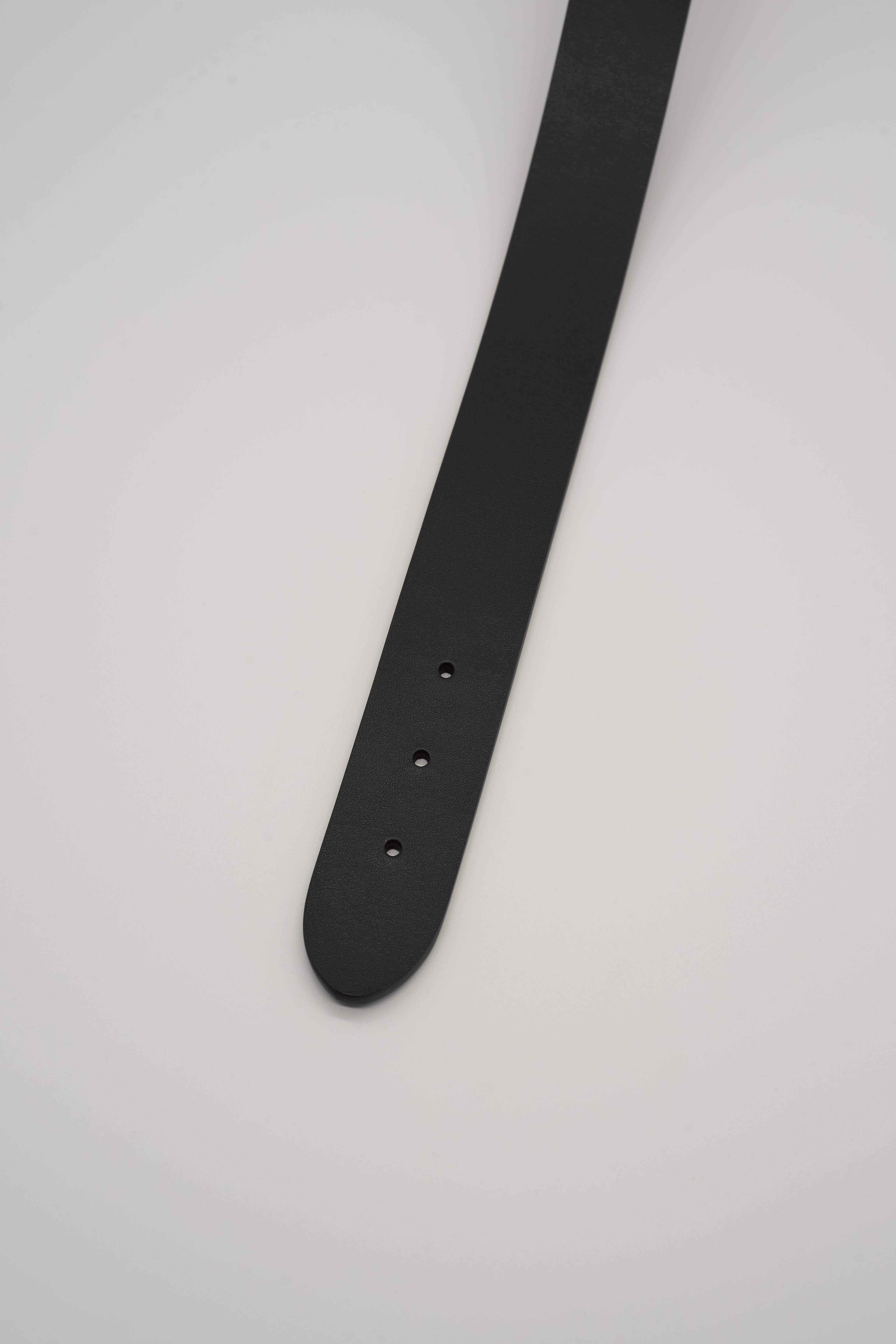 LANIÈRE DE CUIR NOIR